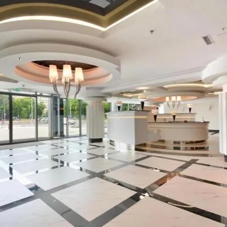 Hanza Tower Center Spa & Jacusi & Pool Lejlighed *